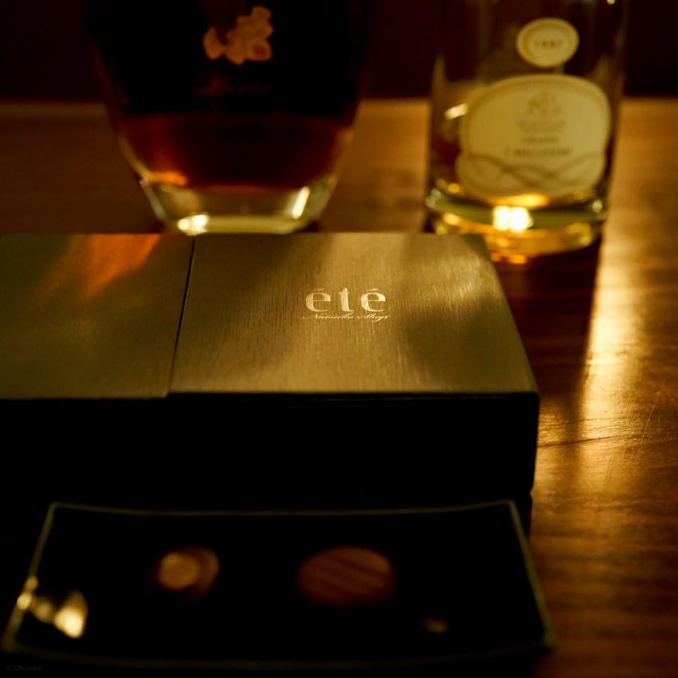 バー　アンティーク