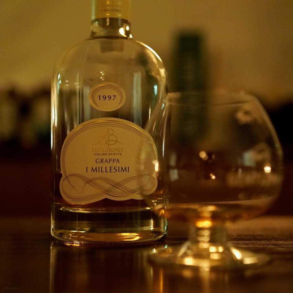 バー　アンティーク