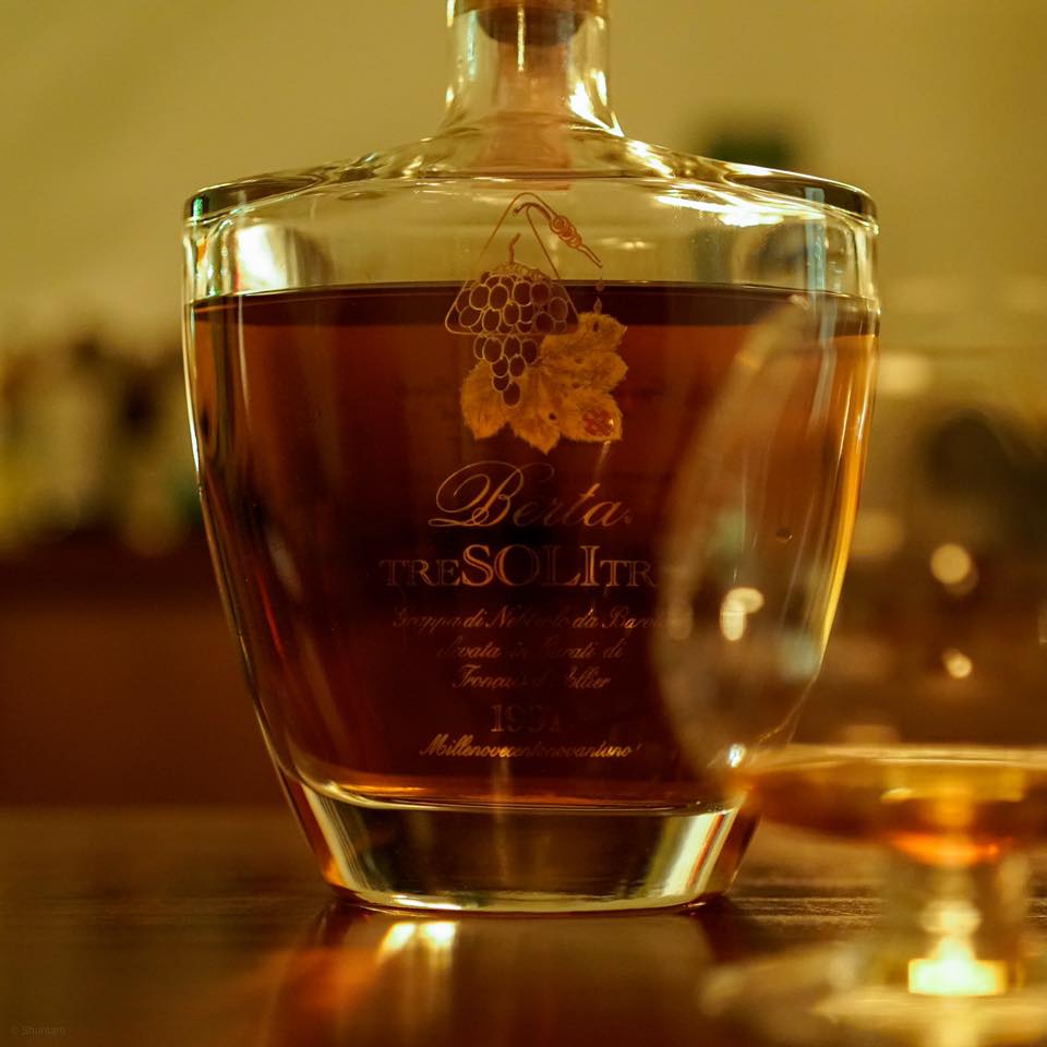 バー　アンティーク