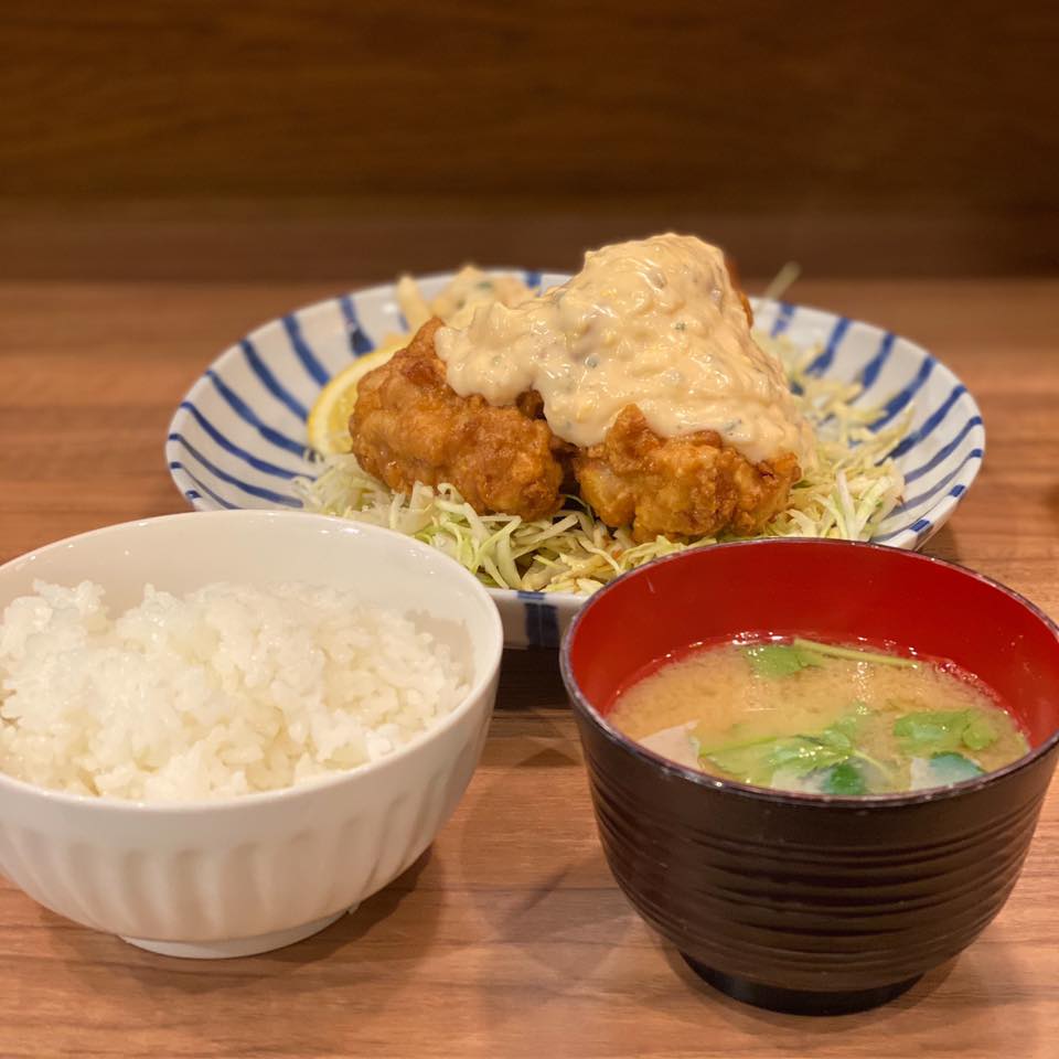 とんかつ小田保 場内店