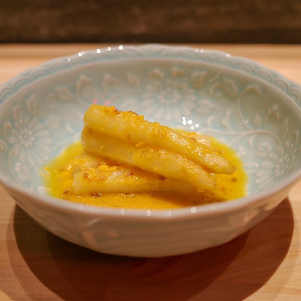 銀座 やまの辺 厨房 CHUFANG