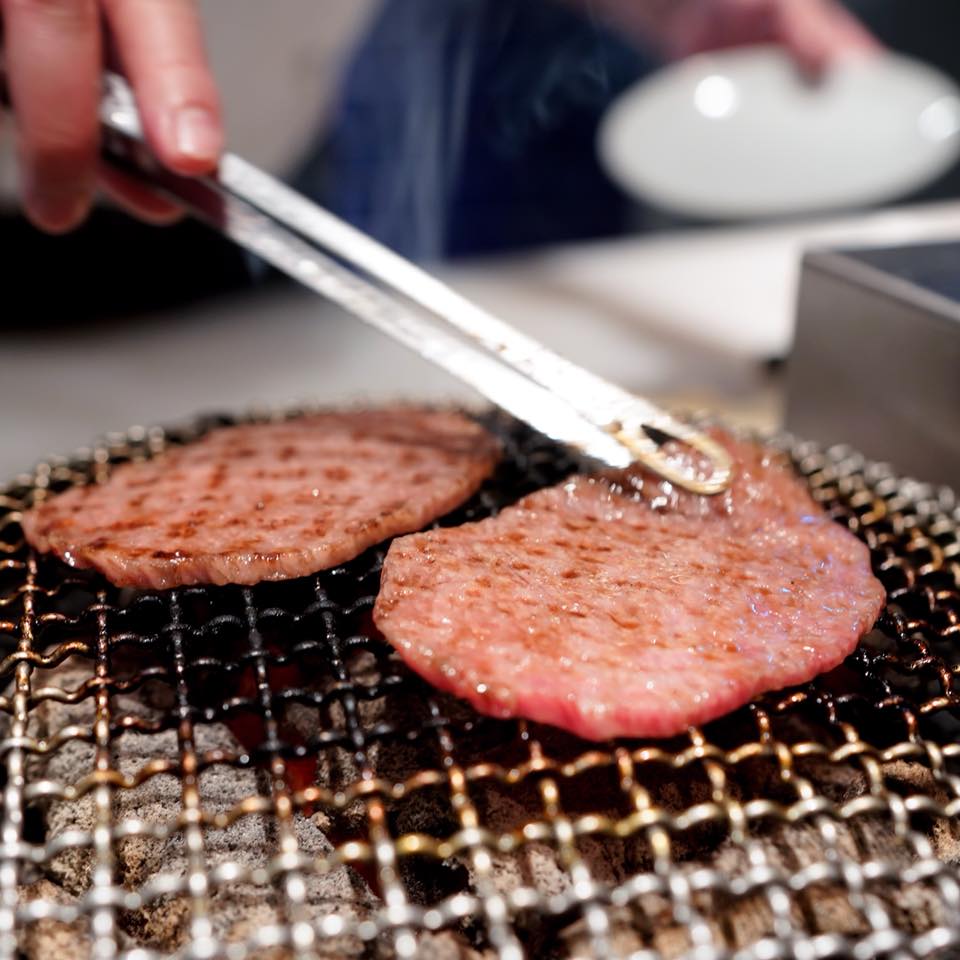 炭火焼肉 なかはら