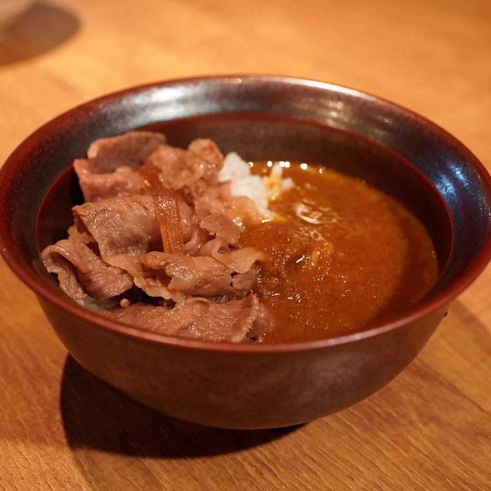 炭火焼肉 なかはら