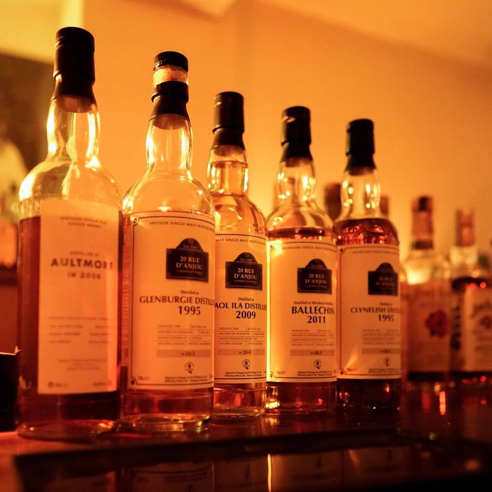 バー　アンティーク