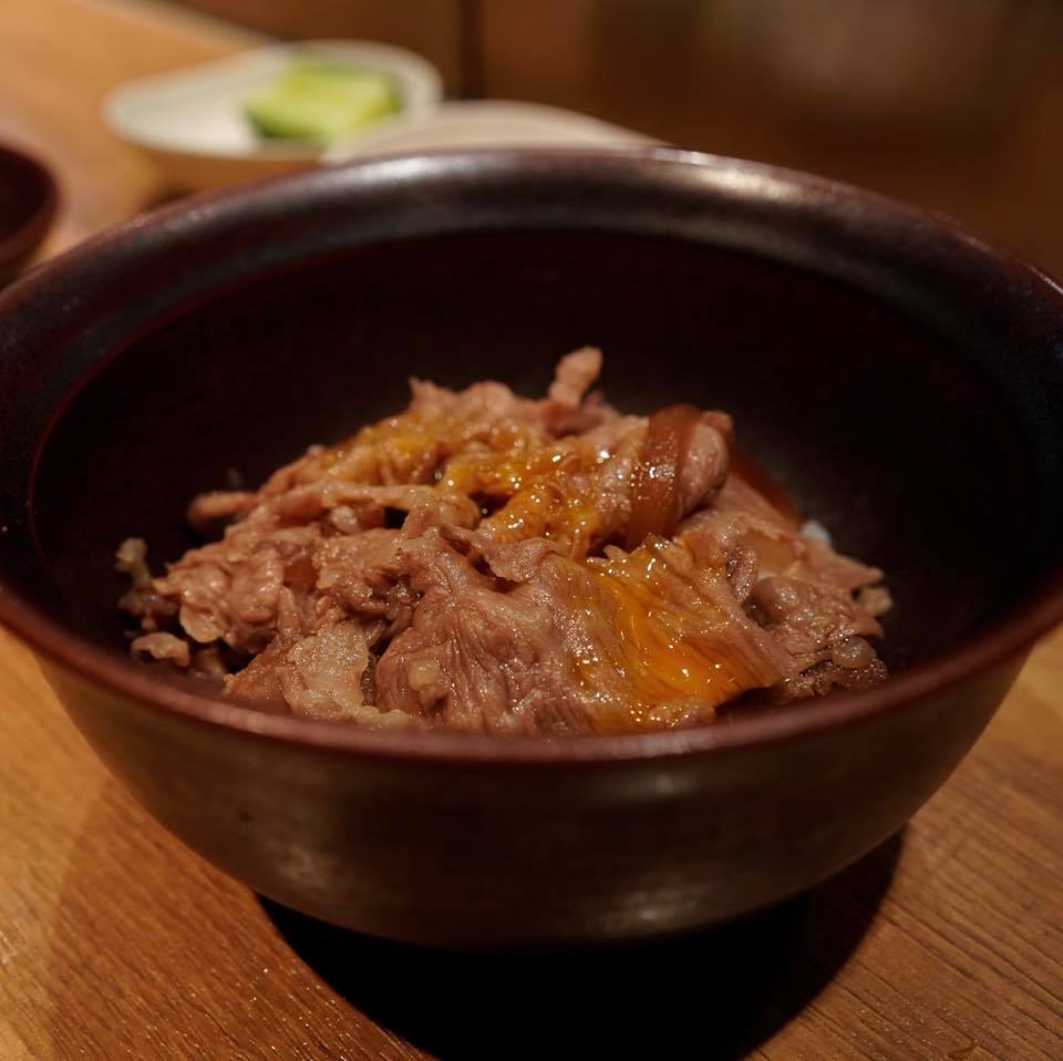 炭火焼肉 なかはら