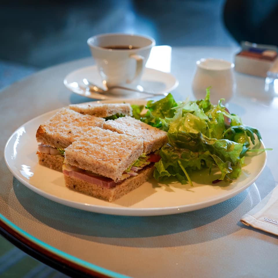 ザ　パレス　ラウンジ