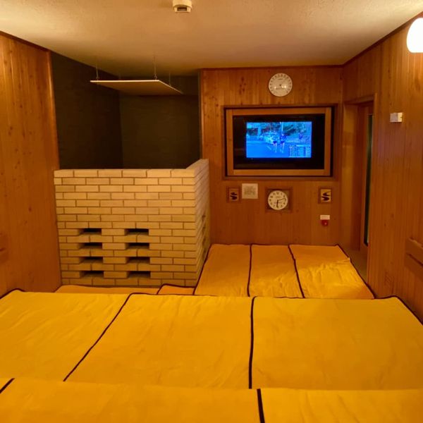 カプセルインミナミ六本木