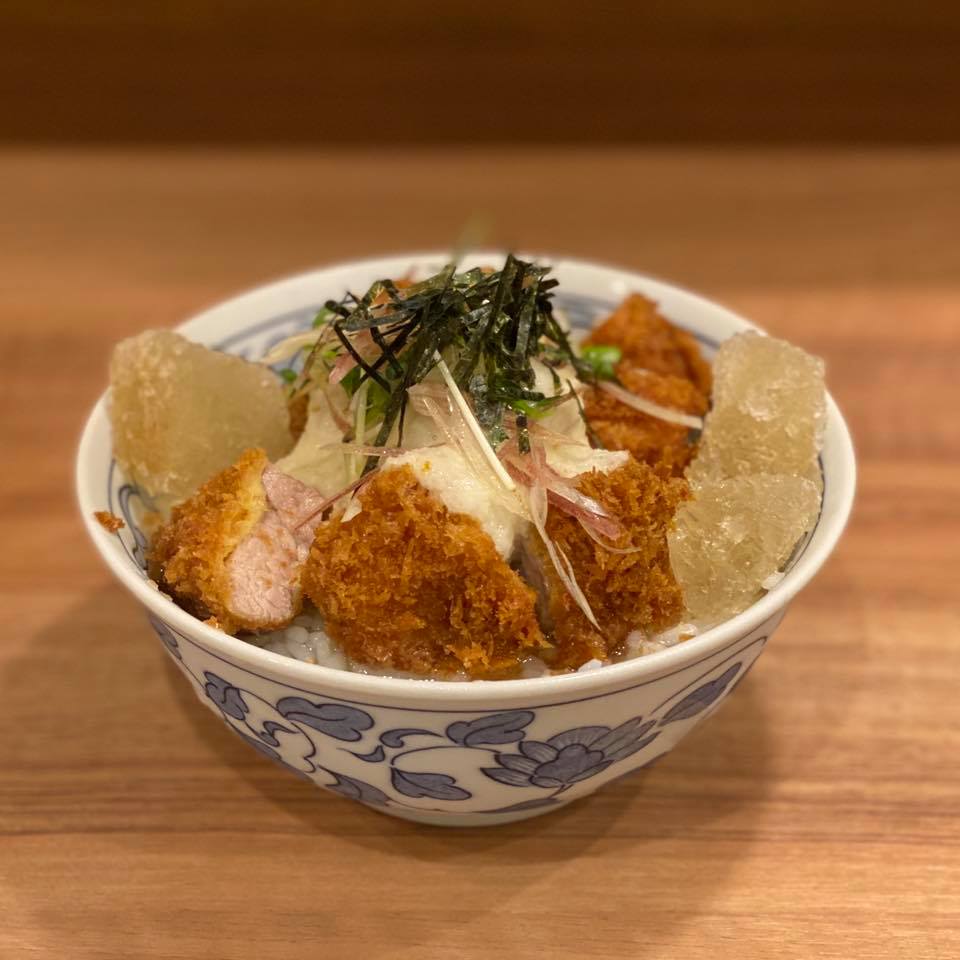 とんかつ小田保 場内店