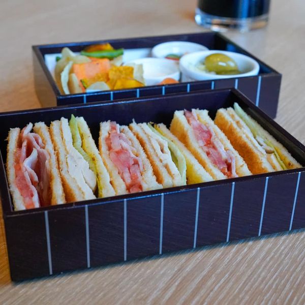 ラウンジ ORIGAMI