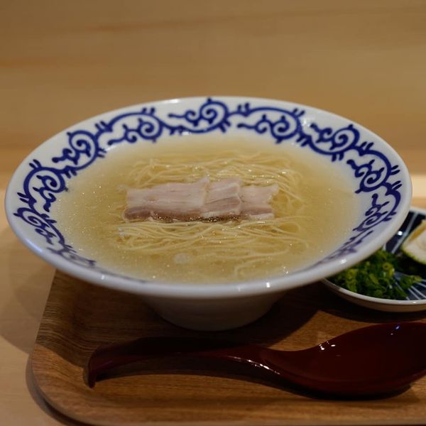 豚そば 月や 東京