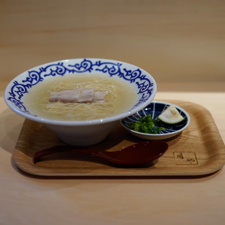 豚そば 月や 東京