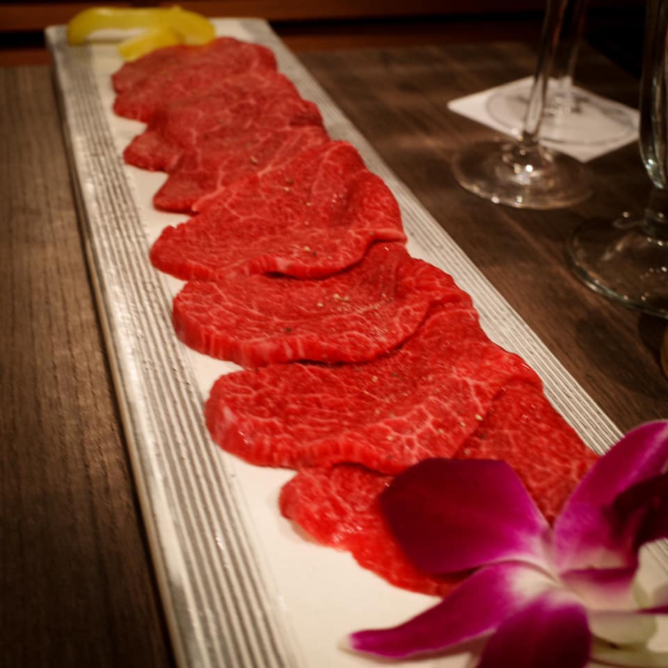 極上松阪牛 牛追道中